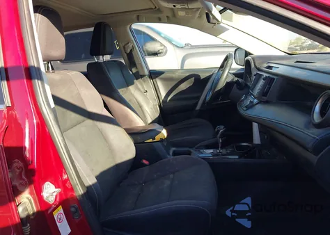 2018 Toyota Rav4 Adventure z USA, uszkodzony, nr VIN 2T3RFREV1JW746372